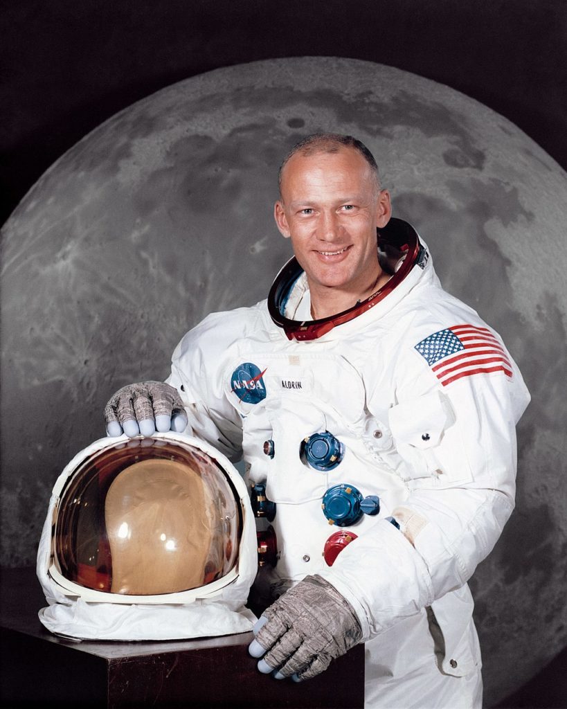 Edwin E. "Buzz" Aldrin Jr. - astronaute américain
Apollo 11 - le deuxième homme sur la lune